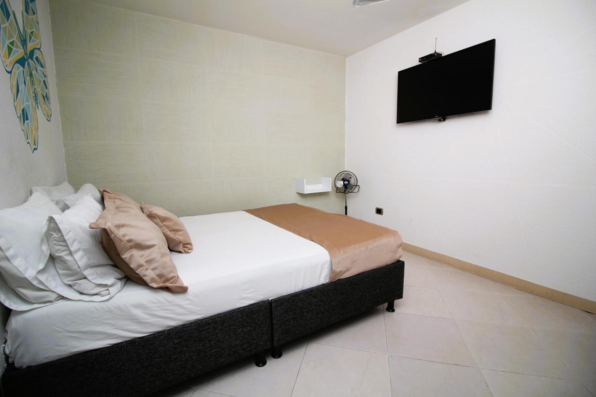 Dam Hotel Pereira Extérieur photo