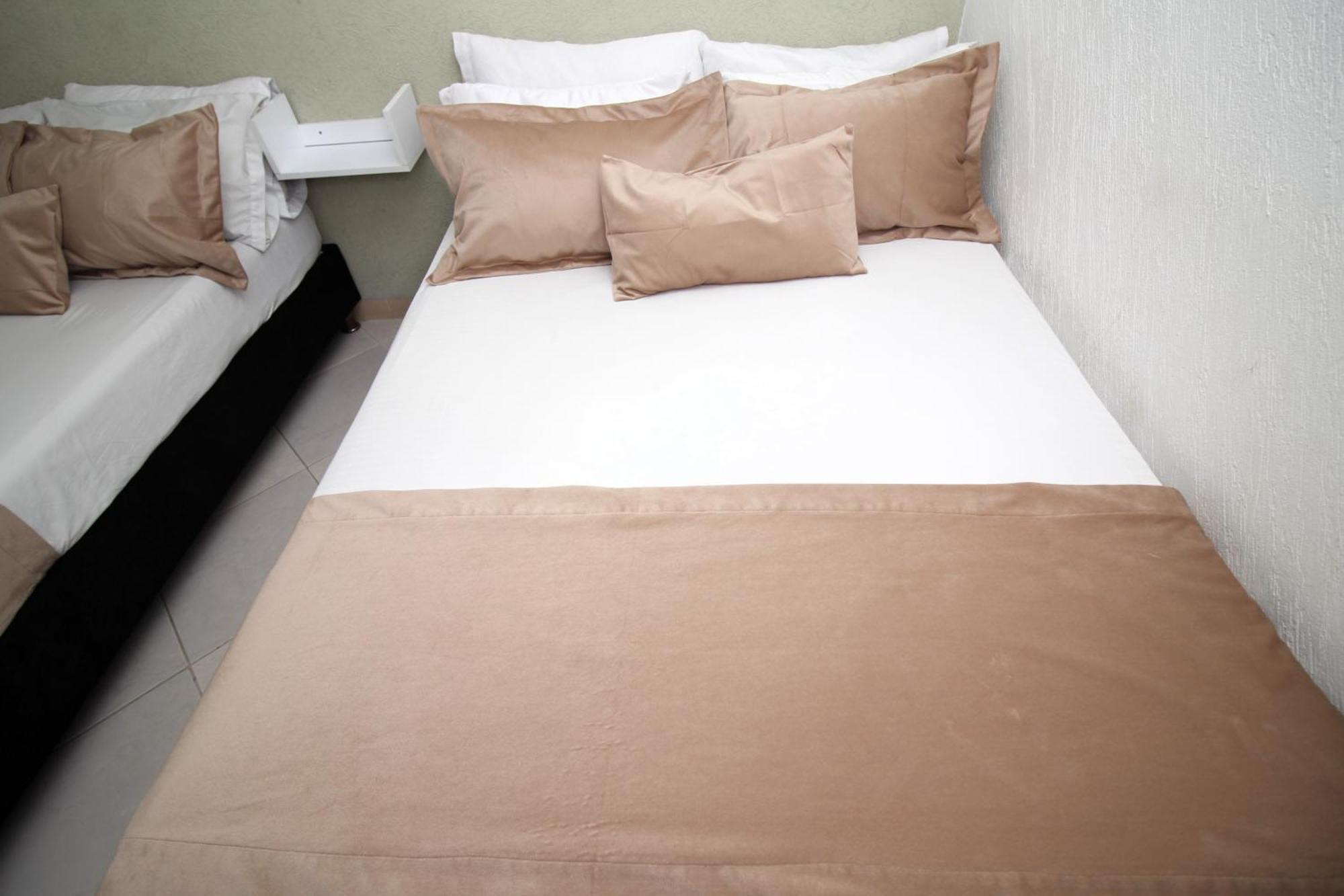 Dam Hotel Pereira Extérieur photo
