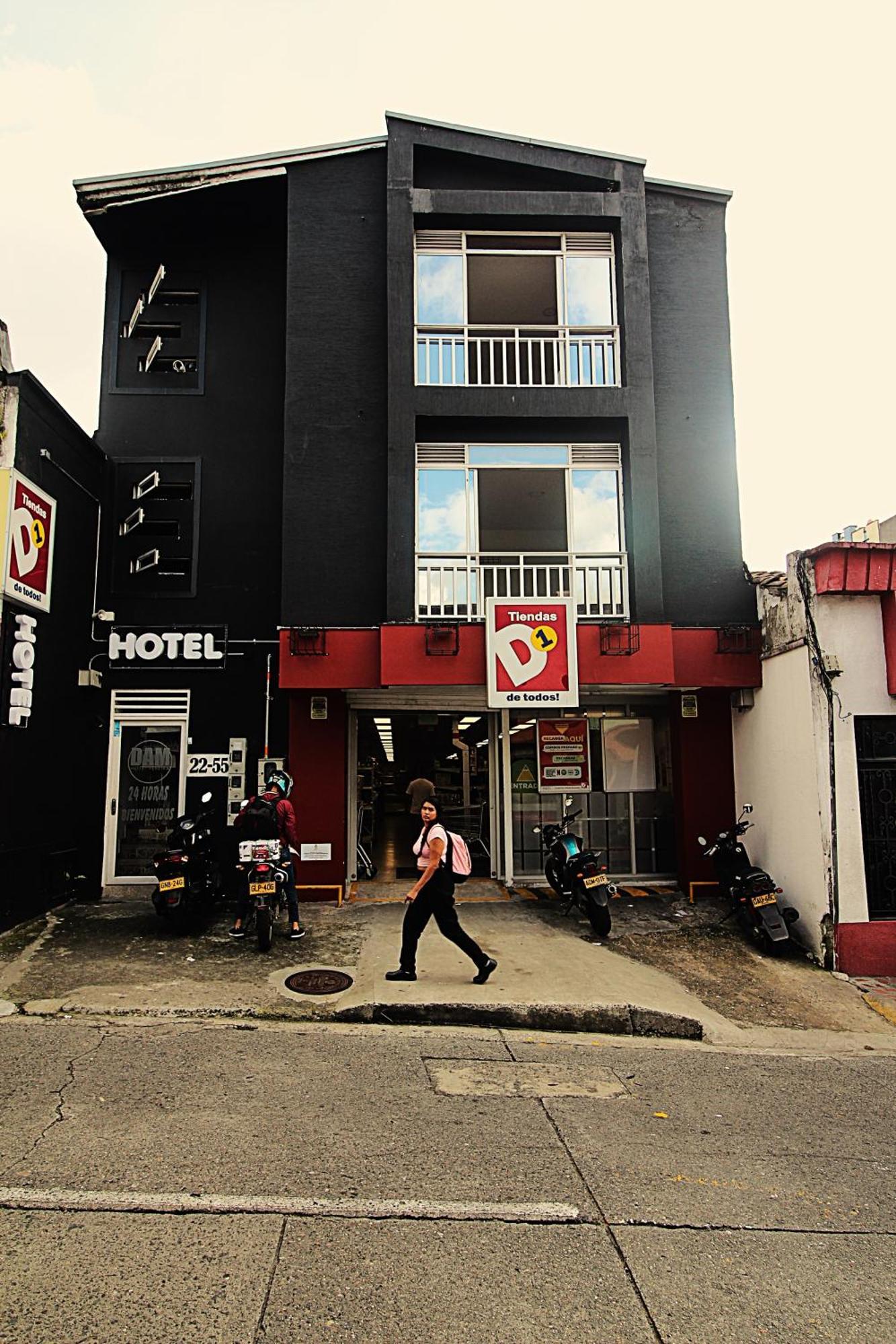 Dam Hotel Pereira Extérieur photo