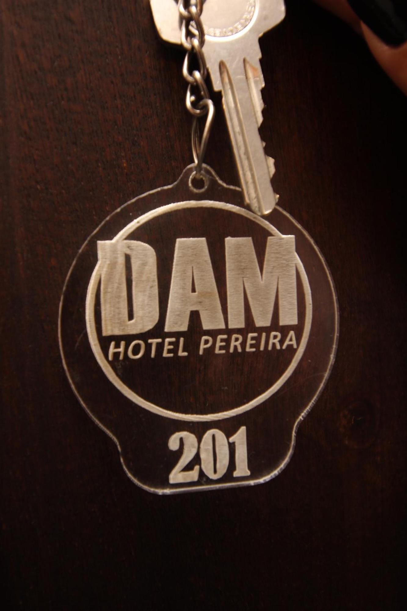 Dam Hotel Pereira Extérieur photo