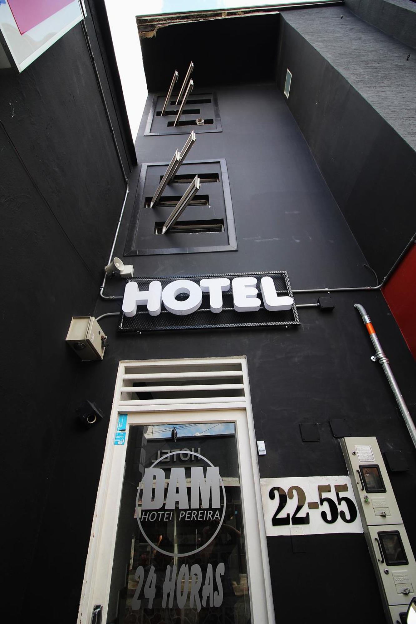 Dam Hotel Pereira Extérieur photo